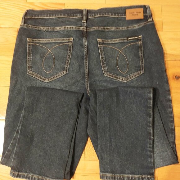 BNWT Ladies Calvin Klein Jeans - Picture 4 of 5